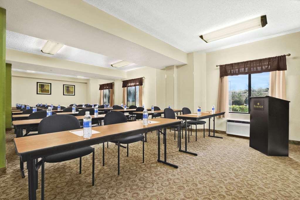 Comfort Inn Marietta-Atlanta Near Ballpark-Galleria Extérieur photo
